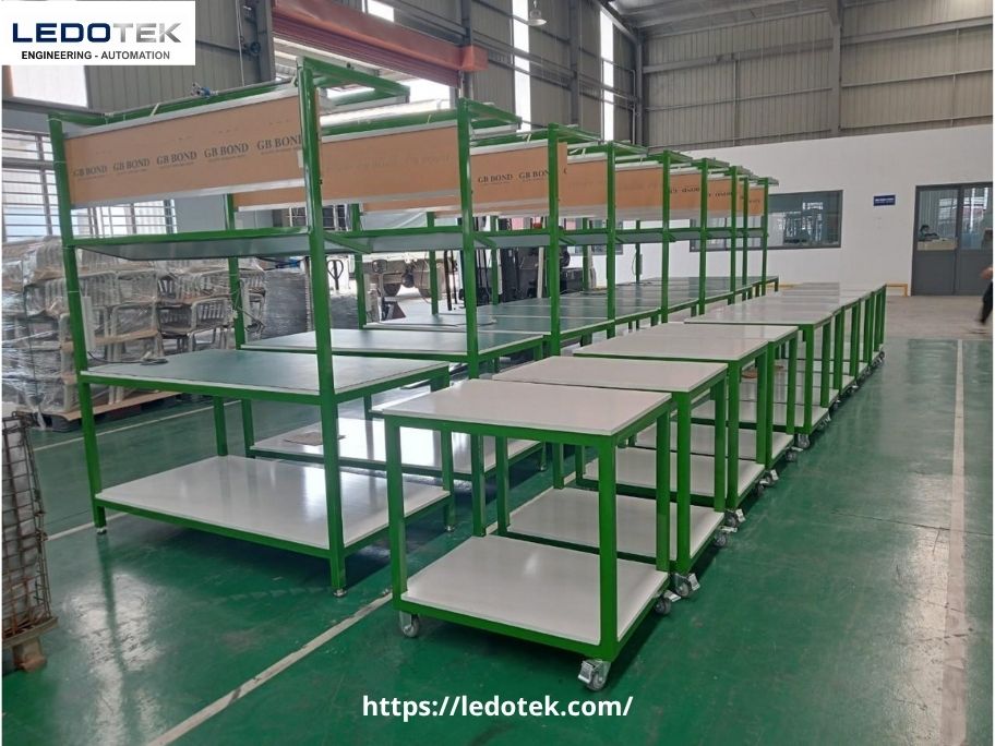 Bàn thao tác khung thép sơn tĩnh điện