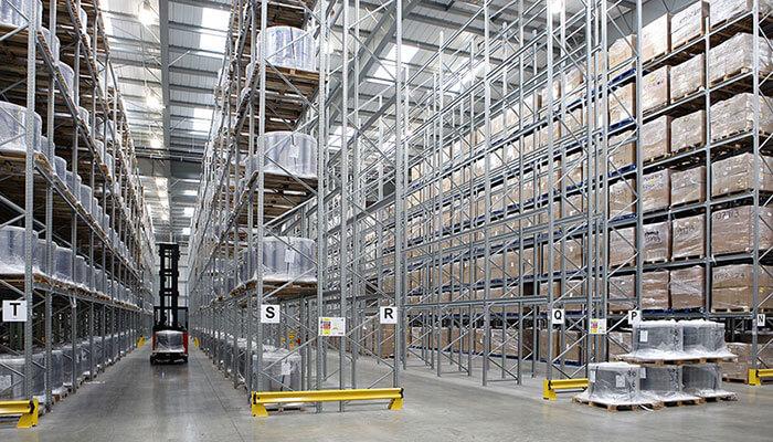 So sánh kệ trung tải kệ nặng kệ selective và kệ drive-in
